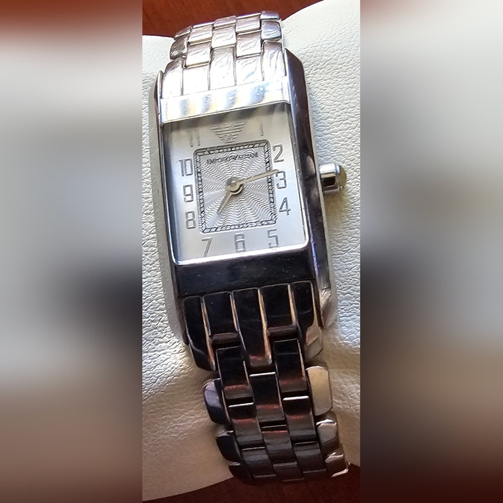 Emporio Armani AR-5625 Rectangular Silver Tone Women's Watch Needs Battery